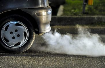 Новые изменения в ПДД: введены ограничения для экологически «грязных» автомобилей