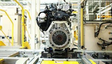 Mazda открыла завод по производству двигателей во Владивостоке