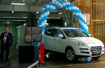 Завод «Дервейс» выпустил первые кроссоверы Luxgen 7 SUV