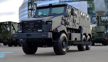 Белорусы сделали новый бронеавтомобиль «Защитник» на шасси МАЗа