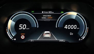 Новый кроссовер Kia XCeed получит цифровую панель приборов