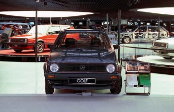 Какие автомобили были «звездами» Франкфуртского автосалона 30 лет назад