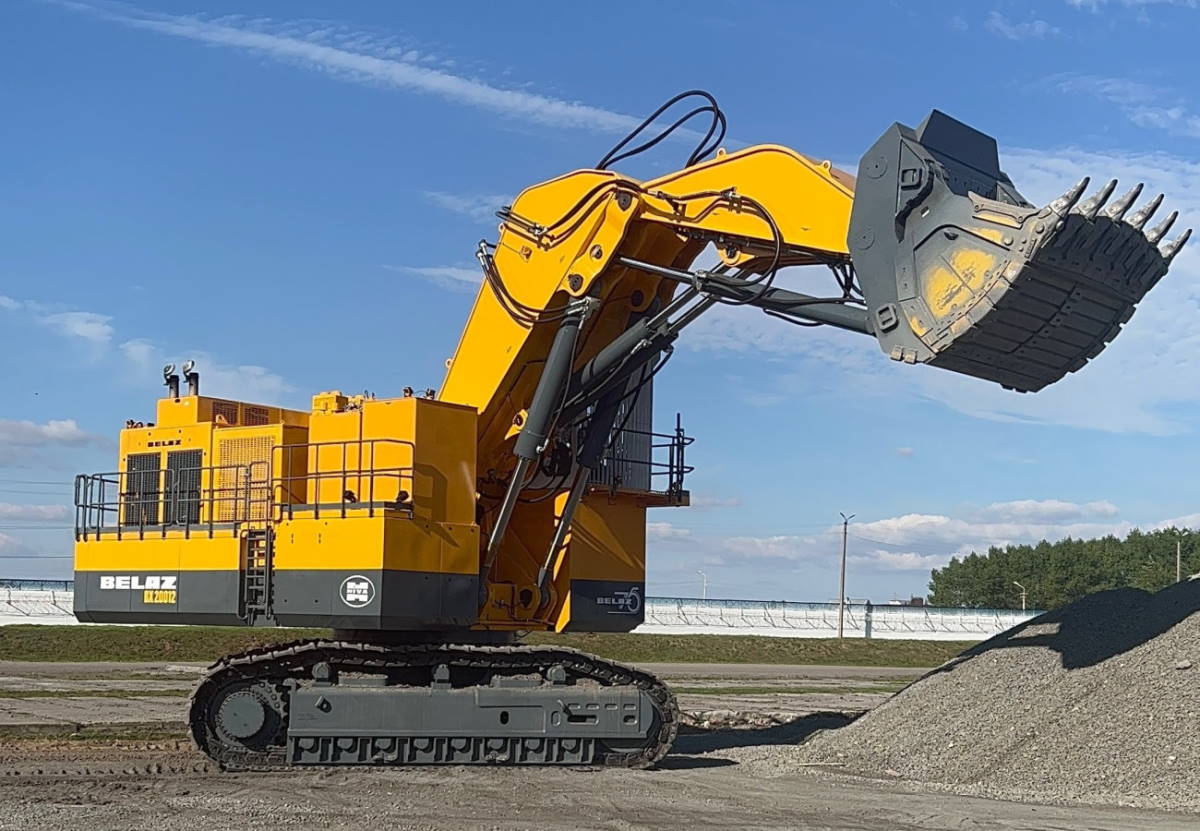 Belaz BX 20012