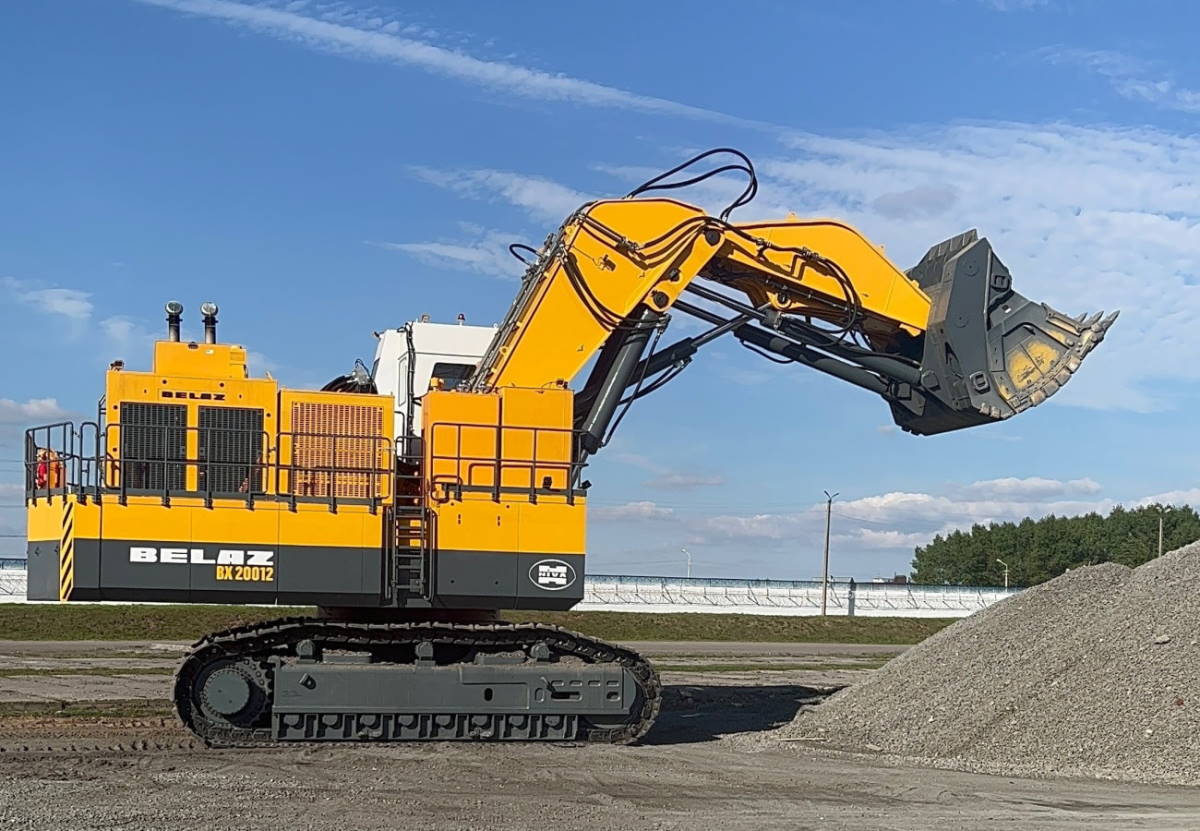 Belaz BX 20012