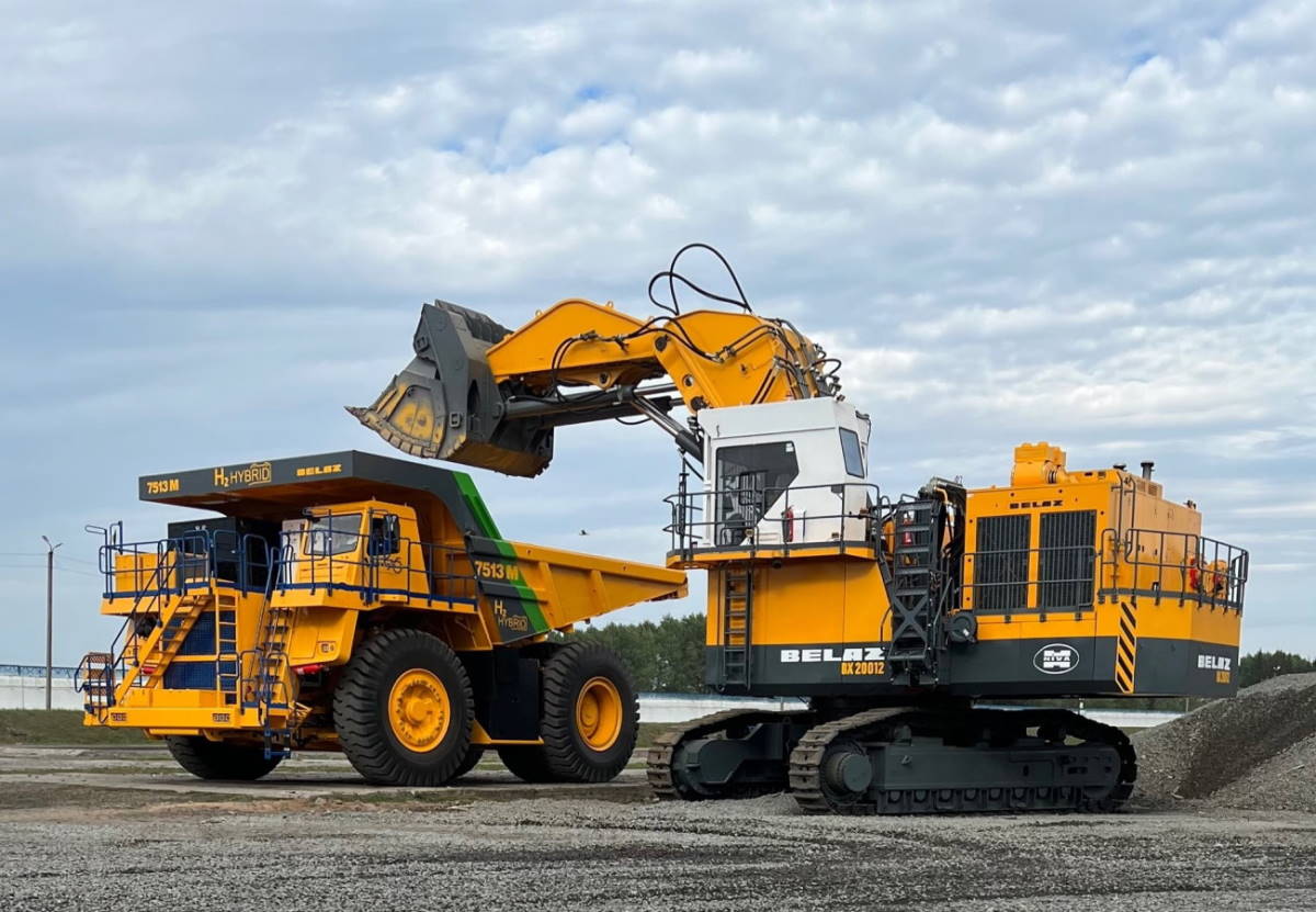 Belaz BX 20012