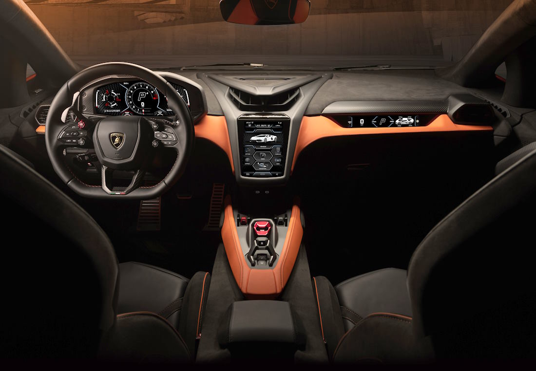 Салон Lamborghini Revuelto Lamborghini Revuelto