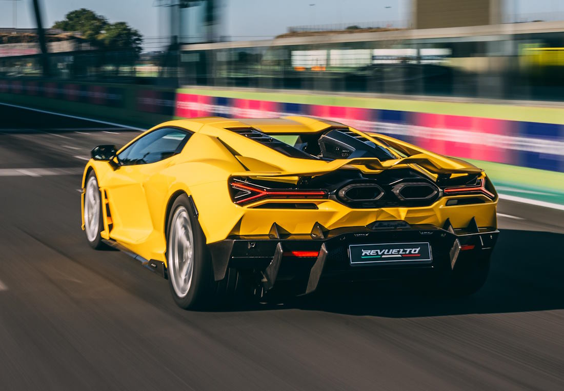 Lamborghini Revuelto Lamborghini Revuelto